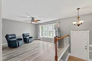 812 Pinewood Dr, Apex, NC 27502 - Photo 7