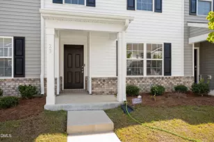 23 March Crk Dr, Fuquay Varina, NC 27526 - Photo 7