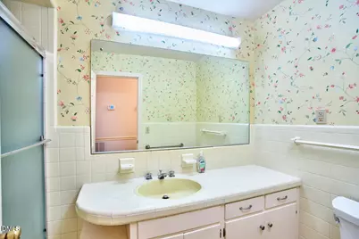 2108 Edgewood Avenue, Burlington, NC 27215 - Photo 25