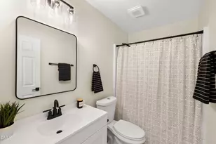 502 Gatehouse Ln, Durham, NC 27707 - Photo 13