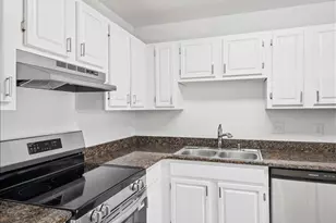 741 Bishops Park Dr, Raleigh, NC 27605 - Photo 37