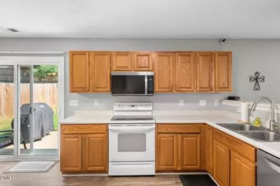 513 Birchtree Valley Court, Fuquay Varina, NC 27526 - Photo 15