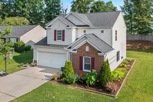 513 Birchtree Valley Ct, Fuquay Varina, NC 27526 - Photo 3