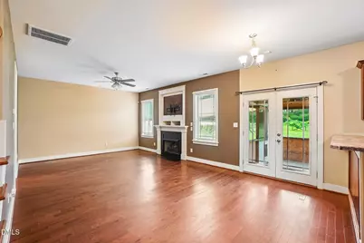 112 Camden Pl Street, Princeton, NC 27569 - Photo 5
