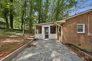 2121 N Shoreline Dr, Sanford, NC 27330 - Photo 23
