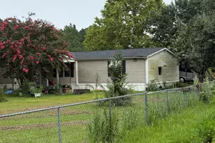 101 Lois Ln, Clayton, NC 27520 - Photo 7