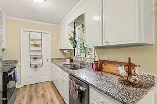 107 Cherry Ct, Clayton, NC 27520 - Photo 11