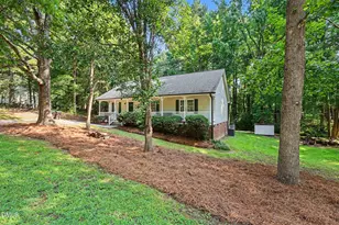 107 Cherry Ct, Clayton, NC 27520 - Photo 3