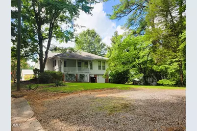 411 W Chisholm Street, Sanford, NC 27330 - Photo 9