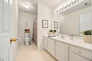 8211 Hempshire Pl, Raleigh, NC 27613 - Photo 25