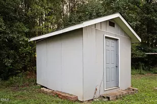 9 Plummer Pl, Durham, NC 27703 - Photo 23
