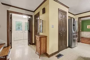 8804 N View Ct, Raleigh, NC 27613 - Photo 5
