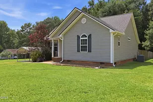 96 Shire Ct, Zebulon, NC 27597 - Photo 3