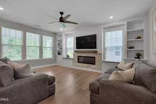 305 Southerland Shire Ln, Holly Springs, NC 27540 - Photo 3