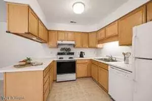 268 Summerwalk Cir, Chapel Hill, NC 27517 - Photo 5