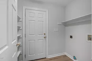 208 Hickory Glen Ln, Holly Springs, NC 27540 - Photo 17