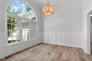208 Hickory Glen Ln, Holly Springs, NC 27540 - Photo 5