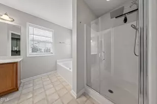 4 Alexis Ct, Durham, NC 27703 - Photo 25