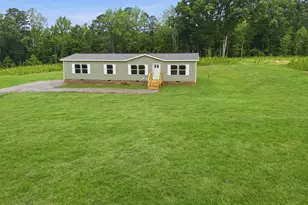 184 Woodsworth Rd, Henderson, NC 27537 - Photo 1