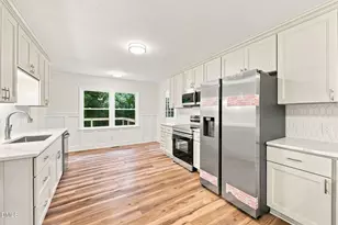 2912 Oxford Rd, Henderson, NC 27536 - Photo 11
