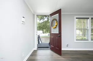 8204 Fieldcrest Ln, Fuquay Varina, NC 27526 - Photo 5