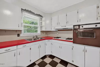 420 Bunn Street, Henderson, NC 27536 - Photo 7