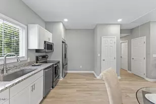 212 Pearl St, Henderson, NC 27536 - Photo 7