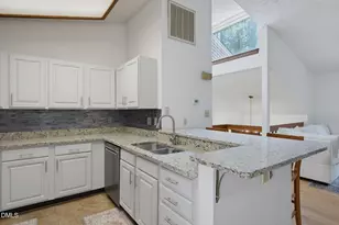 32 S Angela Cir, Durham, NC 27703 - Photo 9