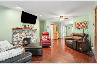 56 W Cornwallis Street, Pittsboro, NC 27312 - Photo 5