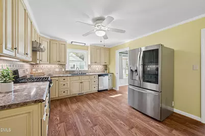 706 E Country Club Drive, Tarboro, NC 27886 - Photo 9