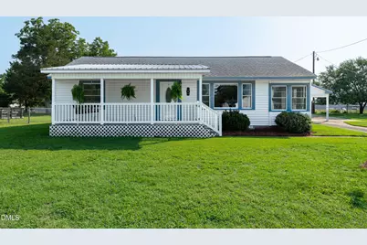 706 E Country Club Drive, Tarboro, NC 27886 - Photo 1