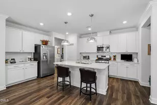 125 Cashmere Ct, Raleigh, NC 27610 - Photo 9