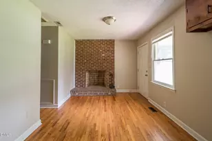 519 E Walnut Ave, Wake Forest, NC 27587 - Photo 7