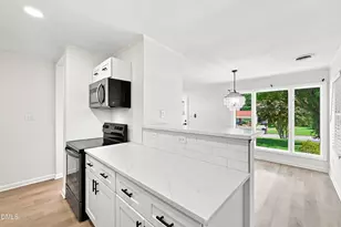 815 Scott St, Burlington, NC 27215 - Photo 11