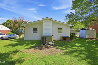 815 Scott Street, Burlington, NC 27215 - Photo 17