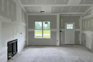 100 Bernie Dr, Selma, NC 27576 - Photo 3