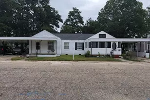 904 N McKay Ave, Dunn, NC 28334 - Photo 3
