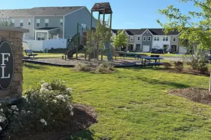 277 Paramount Dr, Smithfield, NC 27577 - Photo 13