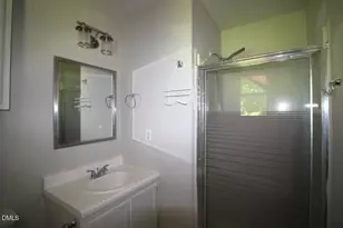 2833 Seclusion Ct, Raleigh, NC 27612 - Photo 9