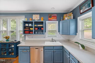 5739 Sentinel Drive, Raleigh, NC 27609 - Photo 9