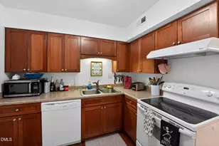 220 Elizabeth St, Chapel Hill, NC 27514 - Photo 7