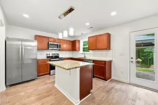 1026 Statler Dr, Durham, NC 27703 - Photo 13