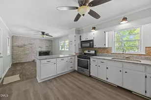 2934 Academy St, Sanford, NC 27332 - Photo 9