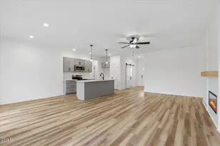 43 Gold Ct, Kenly, NC 27542 - Photo 9