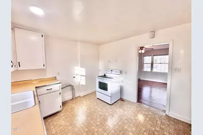 224 Clay Street, Cary, NC 27511 - Photo 9