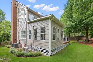 107 Lulworth Ct, Cary, NC 27519 - Photo 35