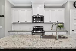 8045 Windthorn Pl, Cary, NC 27519 - Photo 11