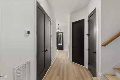 720 Oakwood Avenue #102, Raleigh, NC 27601 - Photo 7