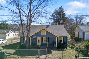 805 S 11th St, Lillington, NC 27546 - Photo 3