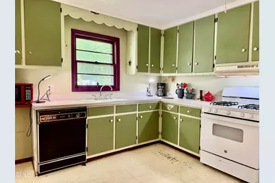 12 S Circle Drive, Chapel Hill, NC 27516 - Photo 9
